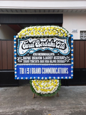 Papan Bunga Duka di Sarimekar